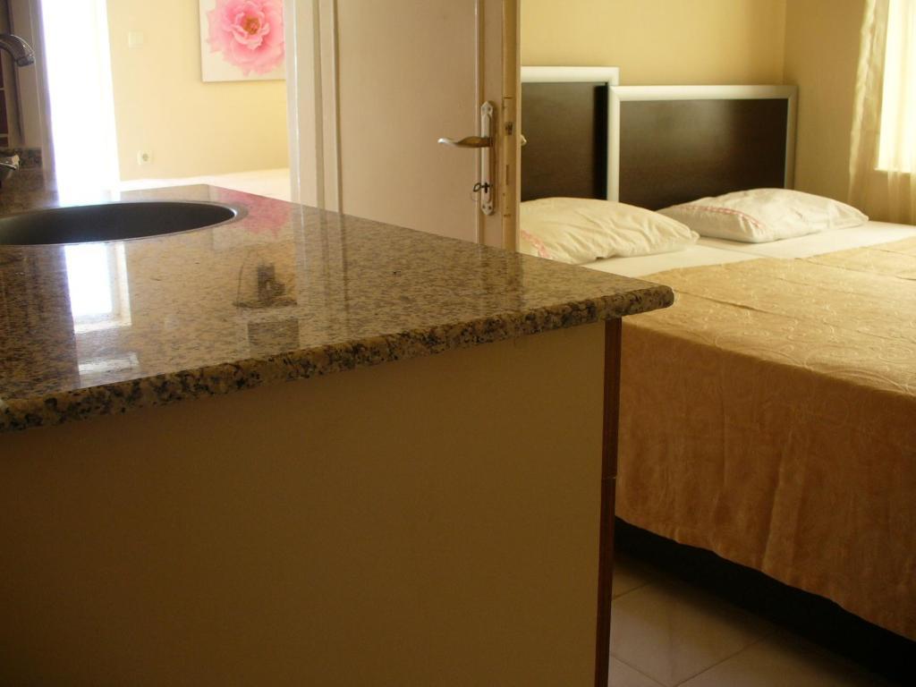 Kibar Apart Pansiyon Kusadası Extérieur photo